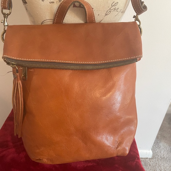 Patricia Nash Handbags - PATRICIA NASH - Luzille Leather Convertible Backpack Purse